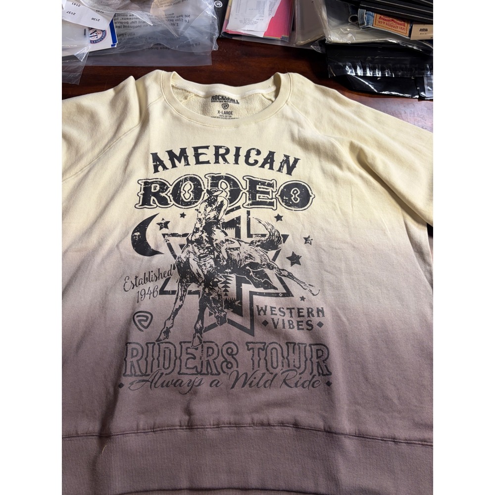 Rock and Roll Denim American Rodeo Ombre Graphic Sweatshirt XL Cream Mauve